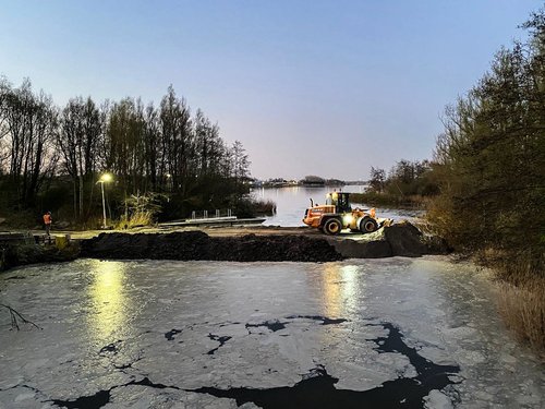 Aanleg tijdelijke dam