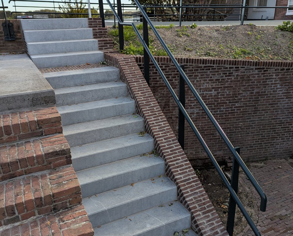 Gerenoveerde trap Kolksluis Spaarndam