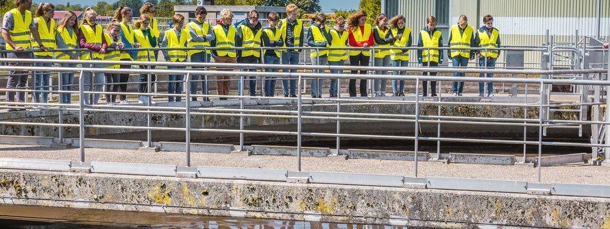 kinderen bij een zuivering
