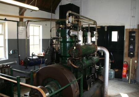 Interieur van gemaal Kromme Aar